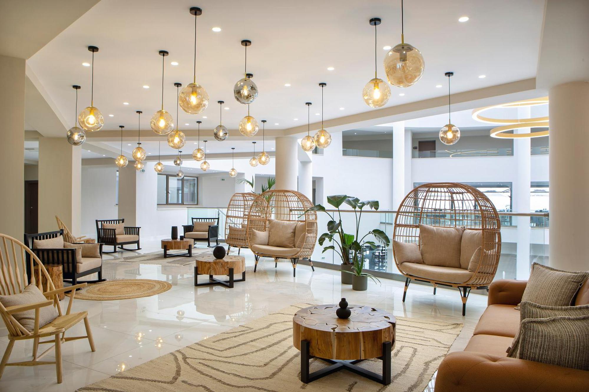 Ajul Luxury & Resort, A Registry Collection 5*
