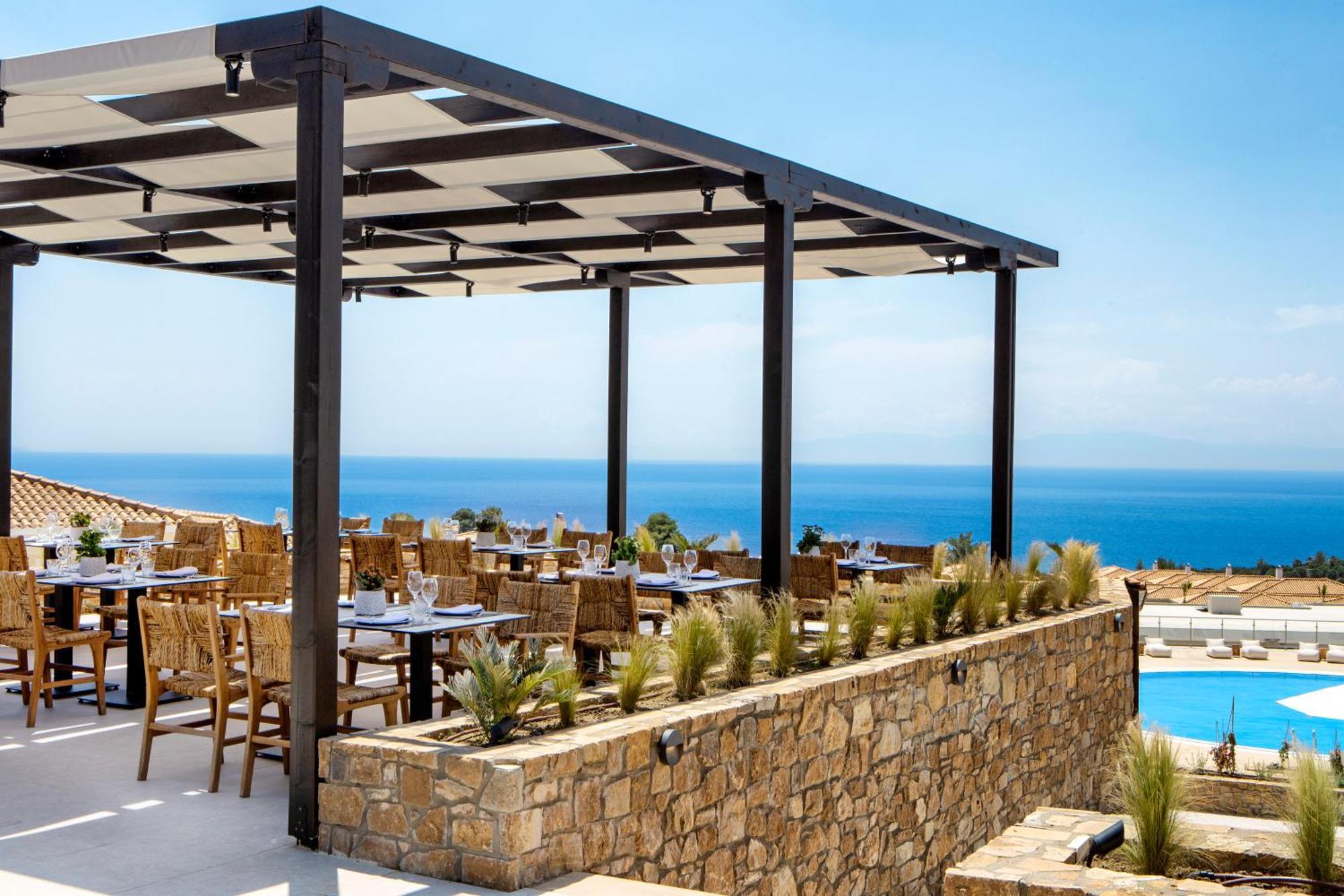 Ajul Luxury & Resort, A Registry Collection Отель