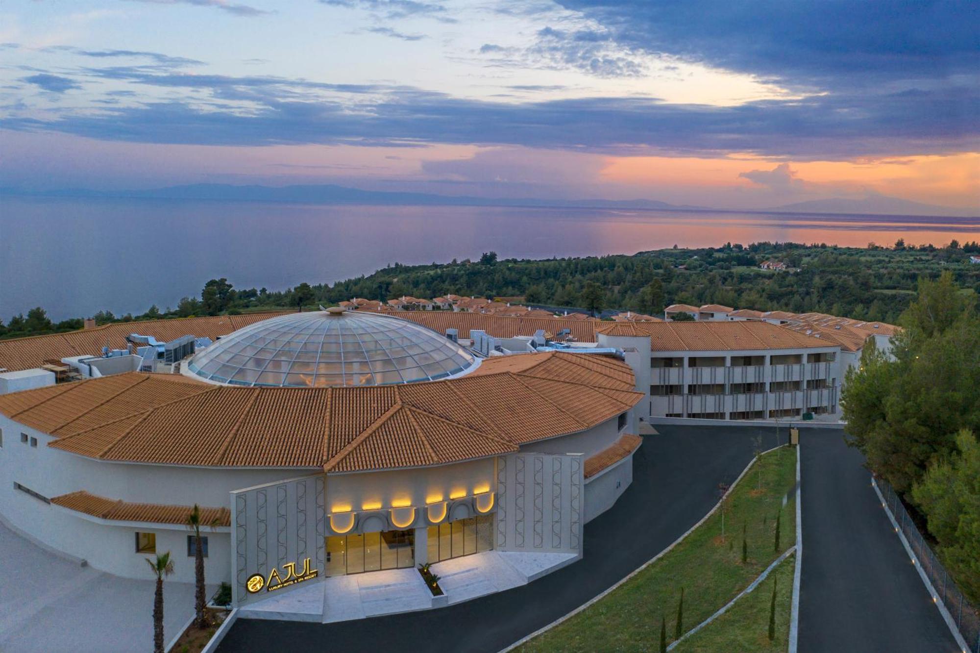 Ajul Luxury & Resort, A Registry Collection